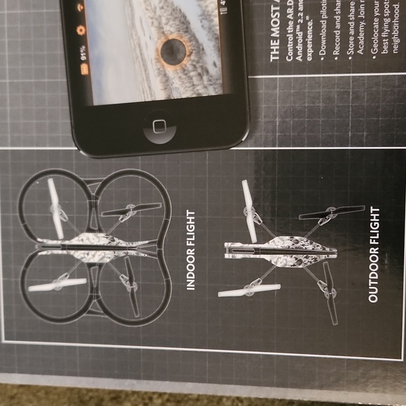 Parrot AR Drone 2.0 Elite Edition, Snow - Picture 6 of 12